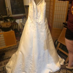 Mori Lee wedding dress. 36” bust, 30” waist.
